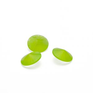 Chrysoprase light green 12 mm, semi-precious stone