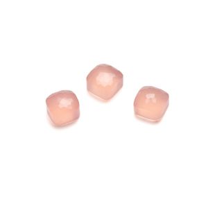 OCEANCUT square pink onyx 8x8 mm GAVBARI, semi-precious stone