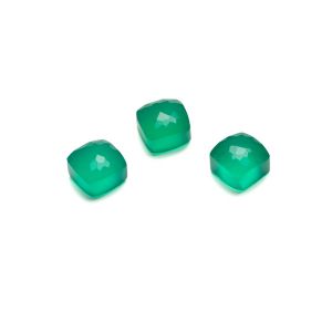 OCEANCUT square green onyx 8x8 mm GAVBARI, semi-precious stone