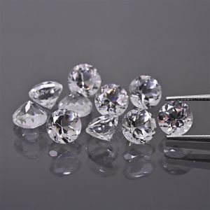 Round stone, cone - White topaz 5 MM