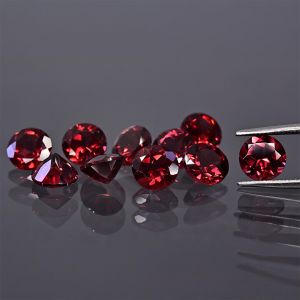 Round stone, cone cut - Garnet 2 MM