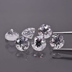 Round stone, cone cut - White Topaz 6 MM