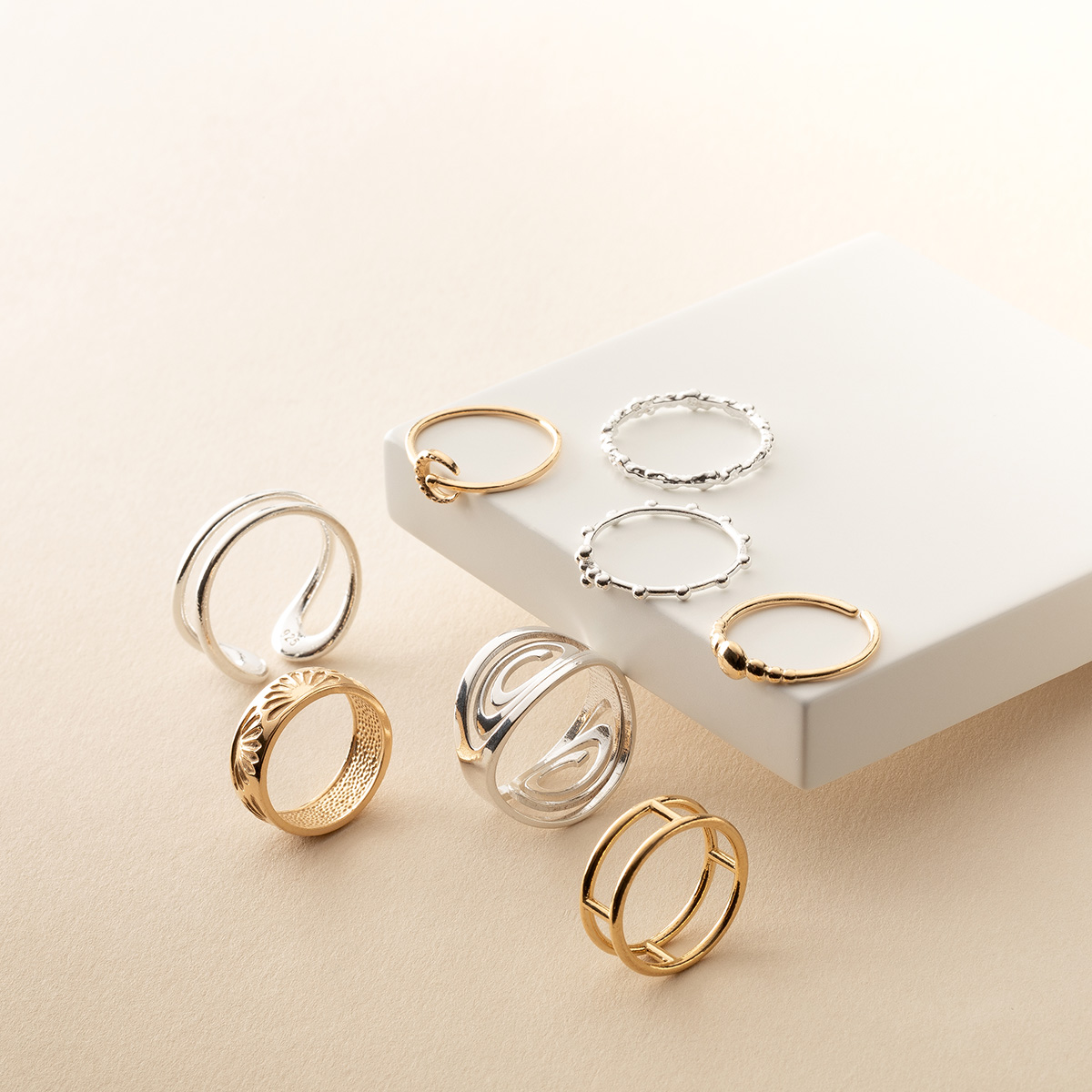 gold and silver rings